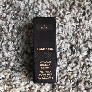 Tom Ford lipstick / color：17 Flynn